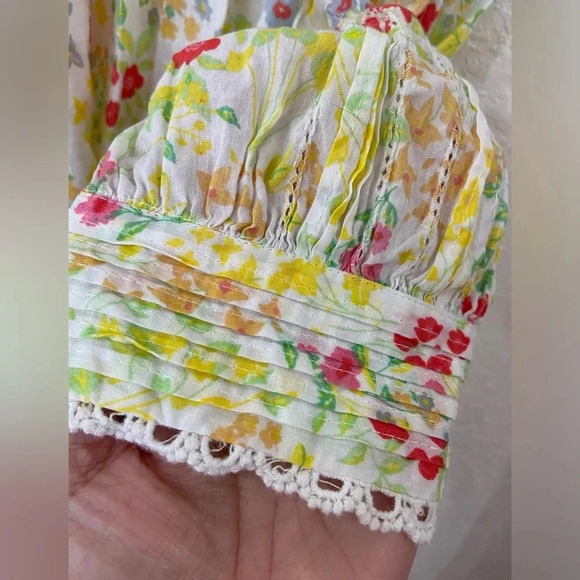 INTRO Floral Pintuck and lace inset blouse Sz Large - Picture 7 of 9